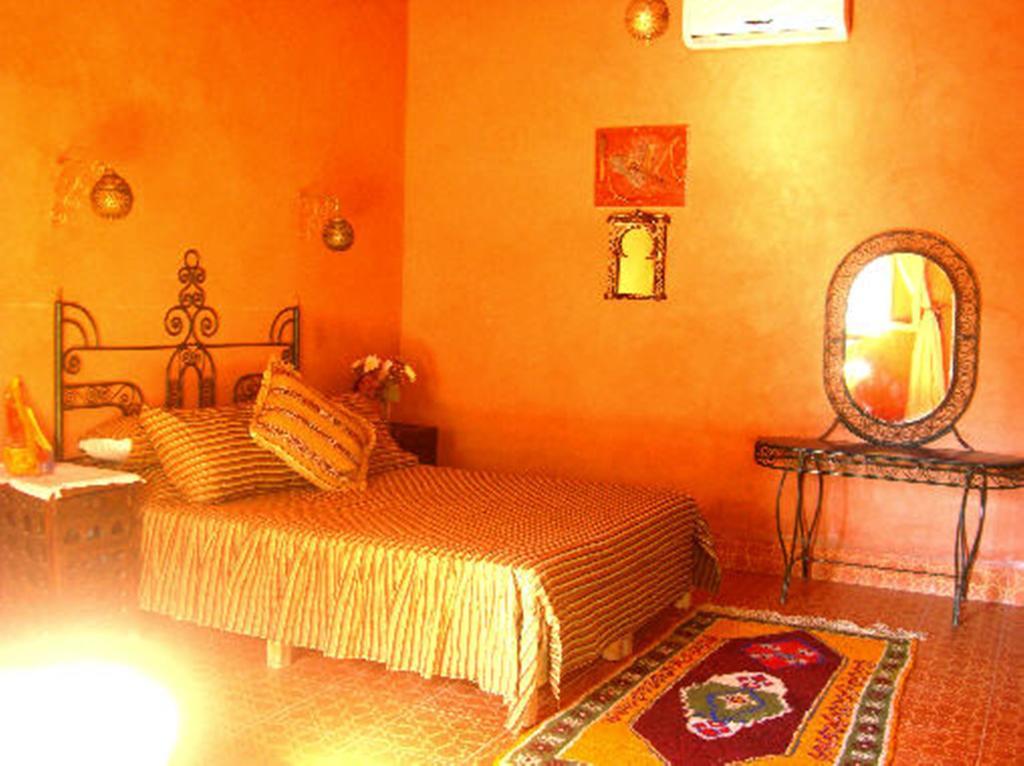 Kasbah Itrane Bed & Breakfast Tamnougalt Exterior photo